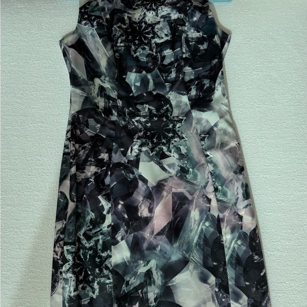 Elegant Jewelry Print Mini Sleeveless Dress. Wore once